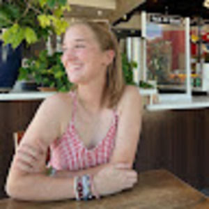 Meet your Posher, Karis